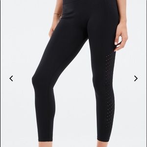 Sync high-waisted perforated 7/8 leggings XL (12-14)